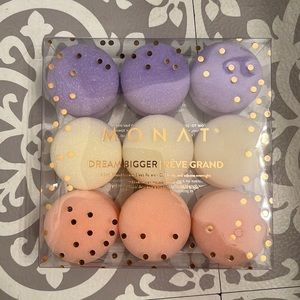 Monat Dream Bigger Foam Sleep Rollers & Detangling Comb